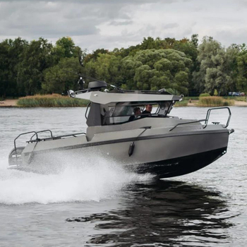 Barco de pesca de aluminio Bladecraft de 6,2 m con cabina del