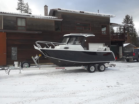 6.25m Center Cabin