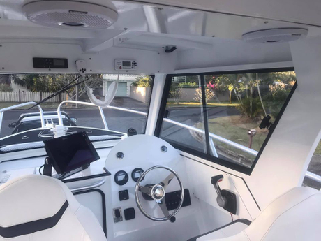 7.55m Center Cabin