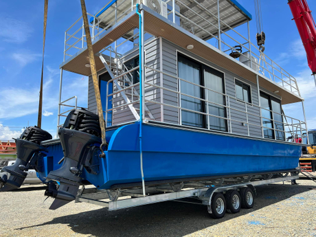 11M House Boat