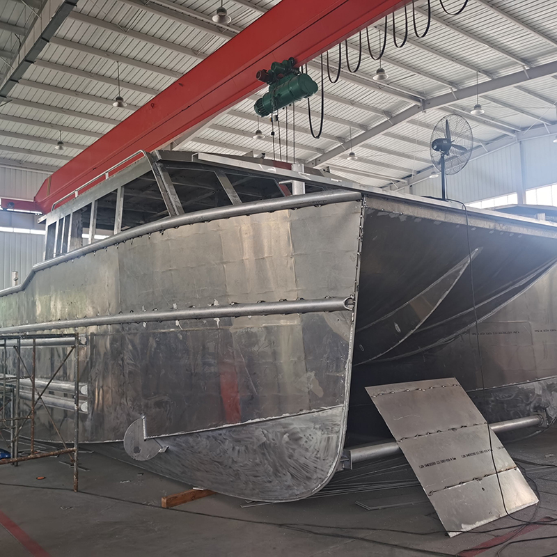 12-метрова алюмінієва пасажирська швидкісна яхта. Розкішний катамаран. Вітрильна яхта