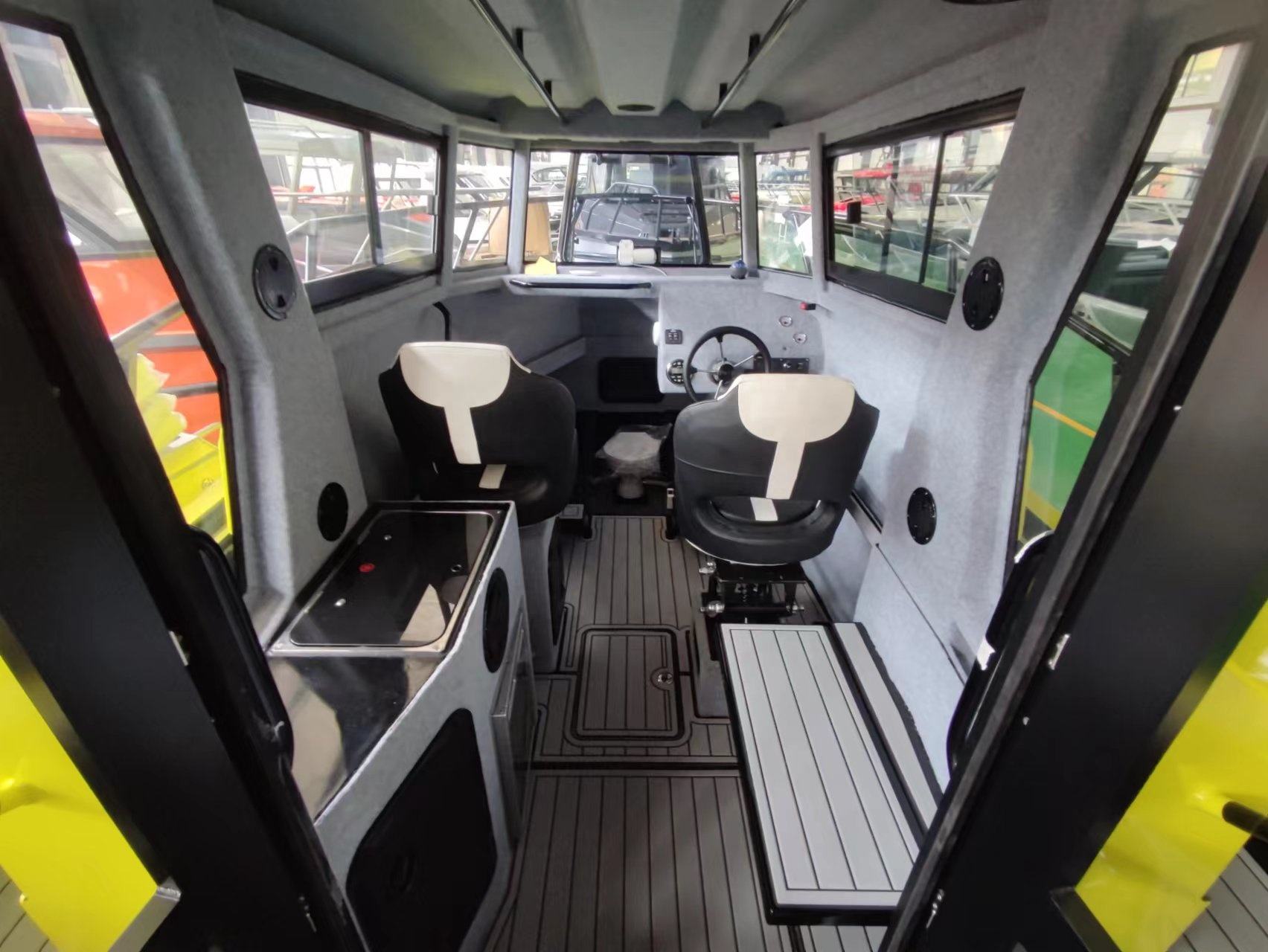 7.5m Easycraft Aluminum V Hull Cabin Fishing Boat with Walkaround